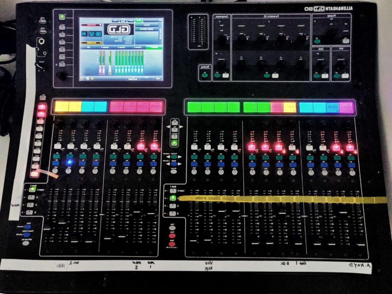 32 Channel Digital audio Mixer